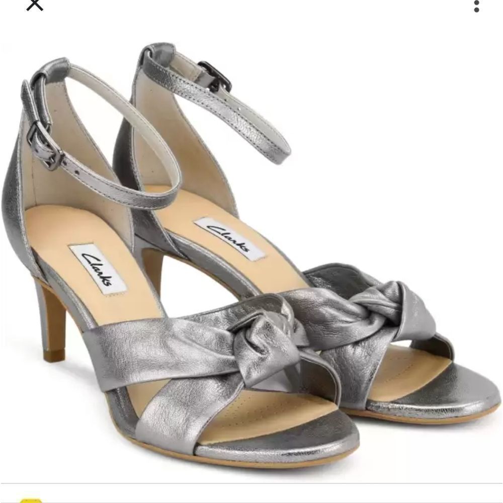 BRAND NEW CLARKS AMALI TULIP SILVER METALLIC GREY HEEL PUMP LEATHER SANDAL